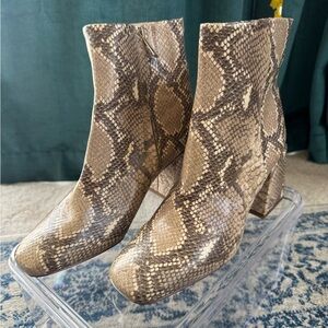 Sam Edelman | Snake Skin | Ankle Boots | Women's 6